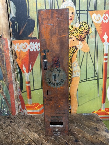 Vintage 1910 lion clear - 1910,